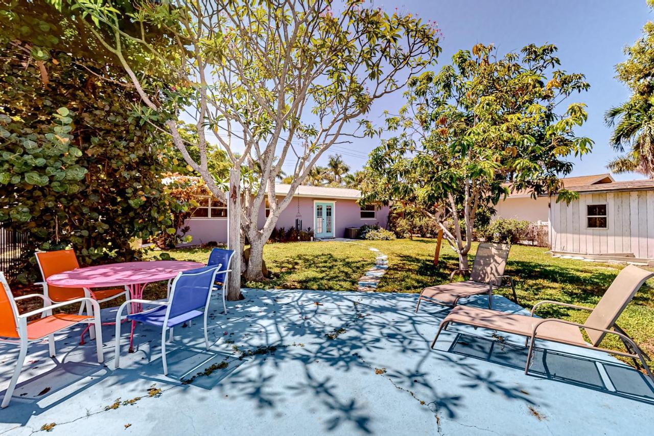 Purple Pelican Cottage Marco Island Exterior photo