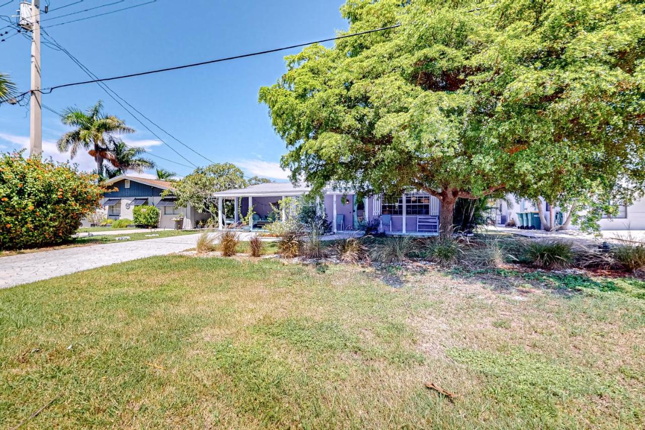 Purple Pelican Cottage Marco Island Exterior photo
