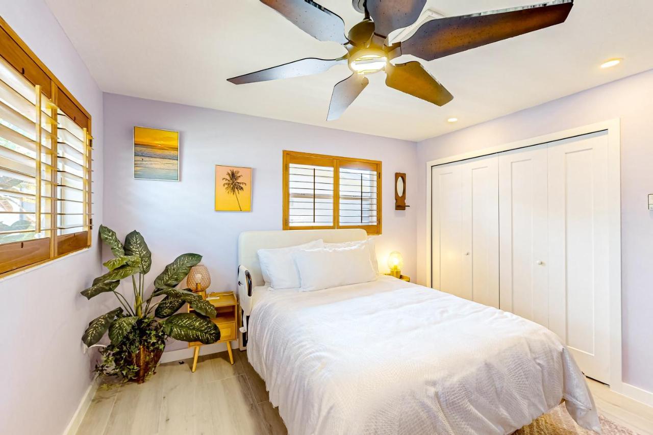 Purple Pelican Cottage Marco Island Exterior photo